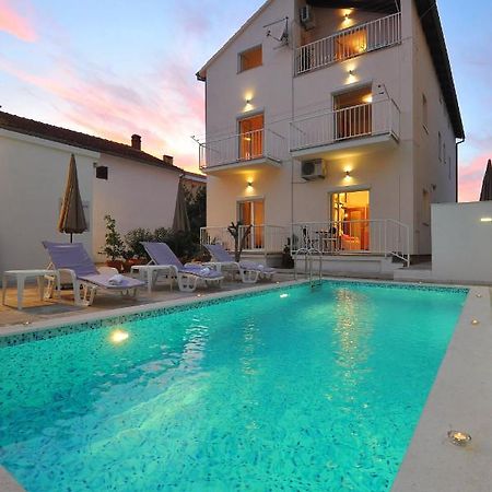 Apartman Miki Borik Zara Esterno foto