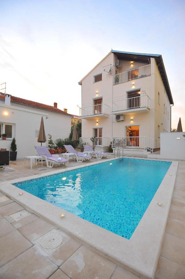 Apartman Miki Borik Zara Esterno foto